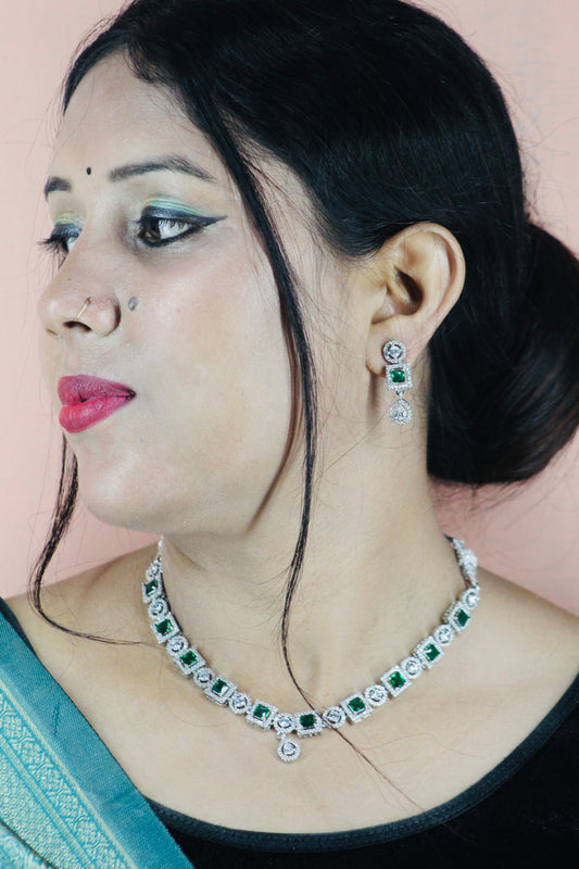 Evergreen Elegance Necklace set