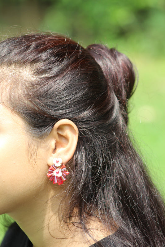 VINTAGE HUGE FLOWER LOOK EARRING