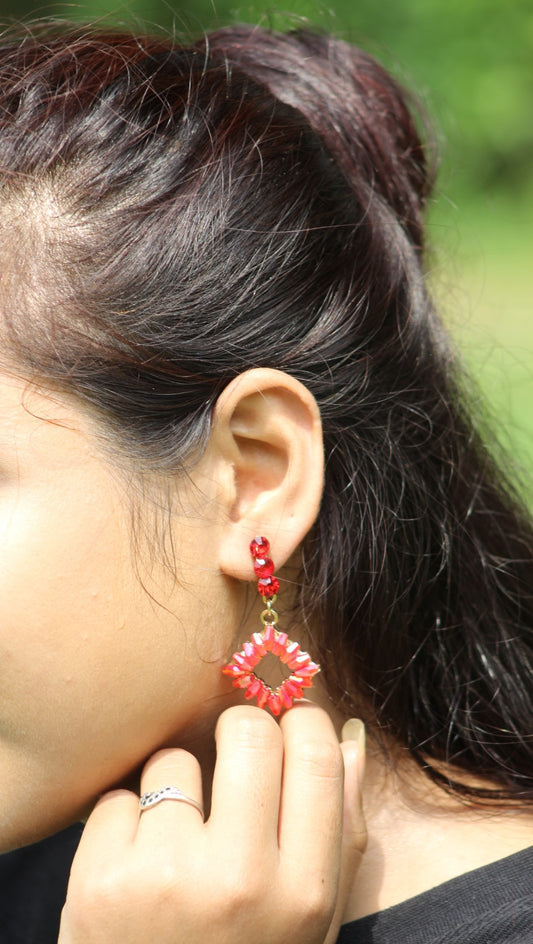 DAZA CRYSTAL DROP HANDCRAFT TRIANGLR EARRING