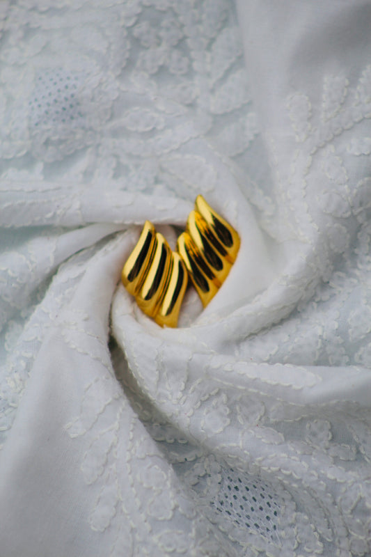GOLDEN WAVE EARRINGS