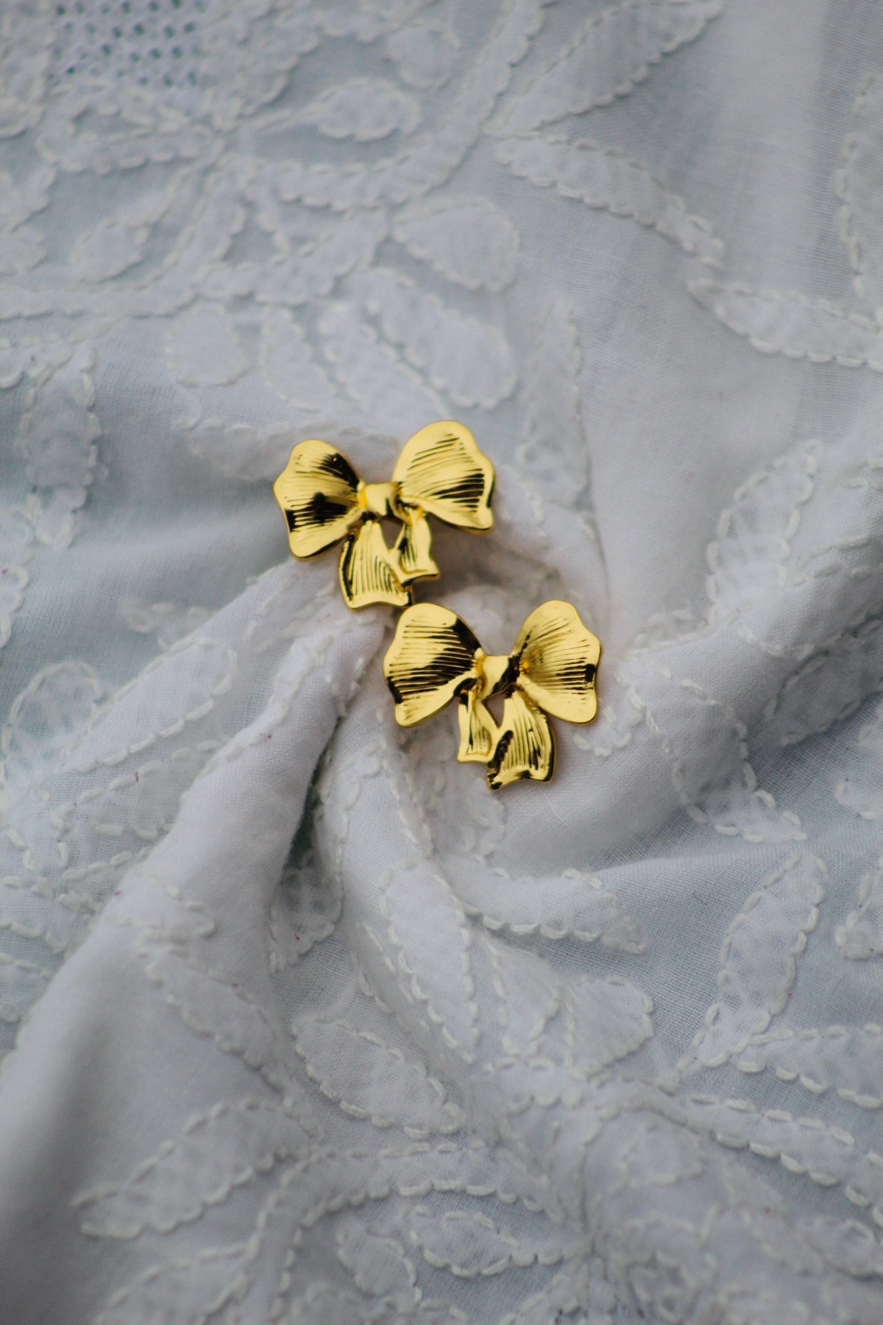 GOLDEN ANTI-TARNISH BOW EARRINGS