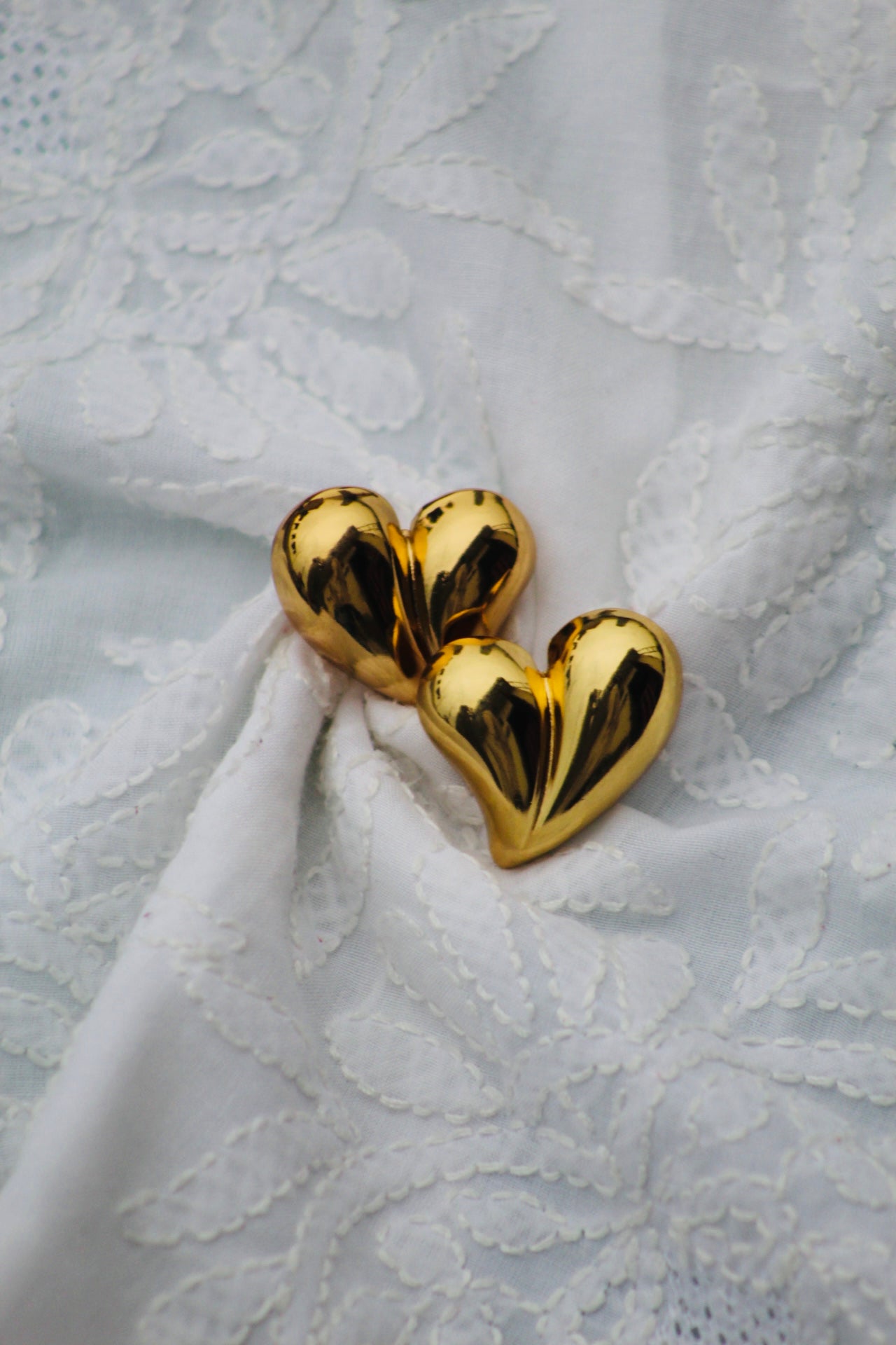 GOLDEN BIG STAINLESS HEART EARRINGS