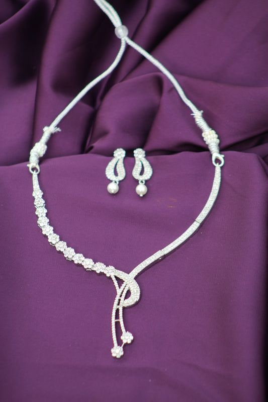 Graceful AD Necklace Set with Pearl Drop Earrings – Adjustable Fit