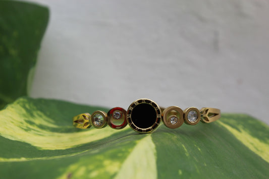 BLACK ROMAN NUMERALS BRACELET