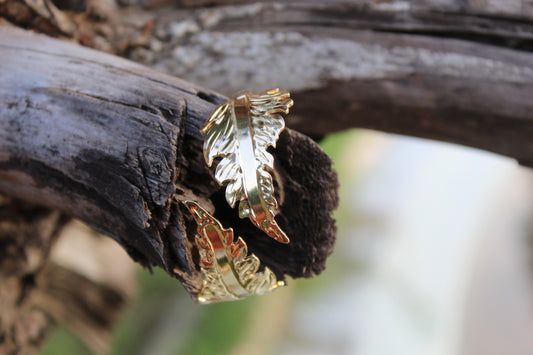 ETHENIC LEAF BANGLE